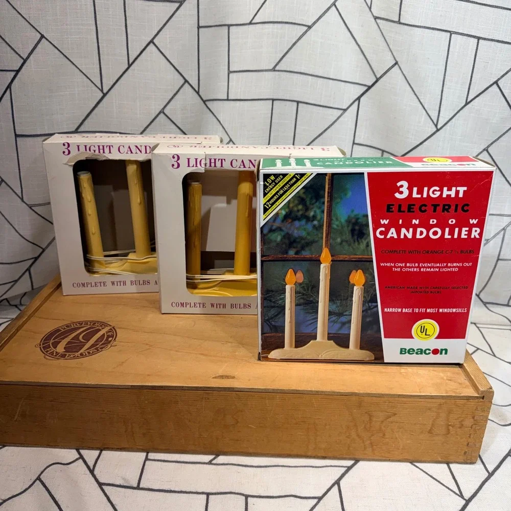 Beacon Electric Window Candolier Christmas Lot 3 Cream Good Vintage Orange Bulbs